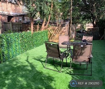 3 bedroom flat to rent - Photo 3