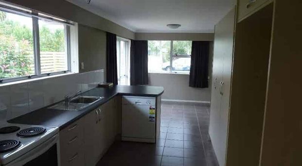 Excellent School Location! - Photo 1