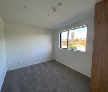 402/2A Truro Road, Sandringham - Photo 3