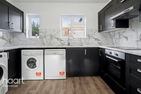 3 bedroom terraced house to rent - Photo 4