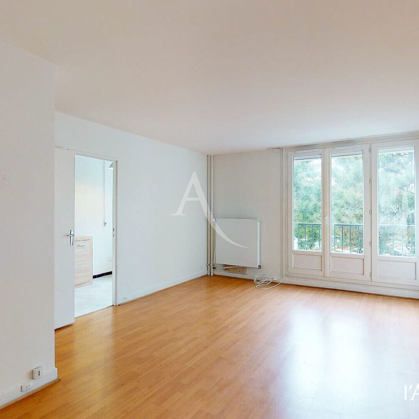Location Appartement 1 pièce 31m² - Photo 1