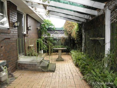 41 Barkly Street, BOX HILL - Photo 4