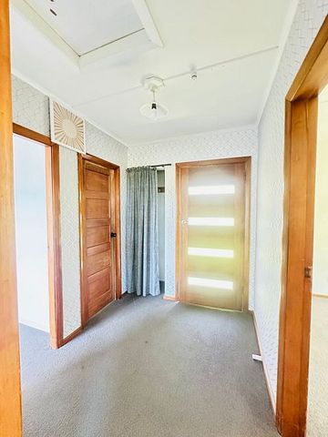 Renovated 3BR Home in Calton Hill - Photo 3