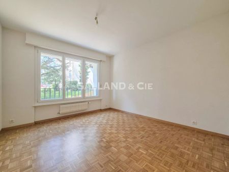Appartement de 4.5 pièces au1er avec balcon. - Foto 2