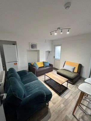 5 bedroom terraced house to rent - Photo 1