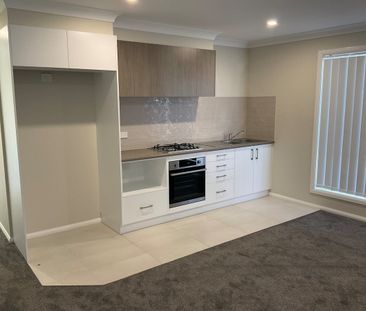 1a Broadway Drive - Photo 2