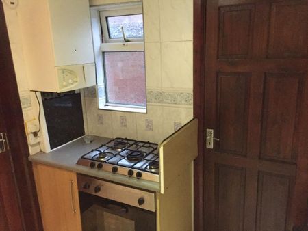 1 bedroom flat to rent - Photo 5