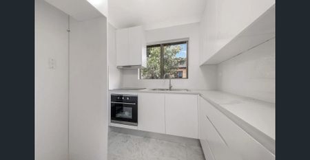 STONE THROW AWAY FROM MOUNT DRUITT WESTFIELDS - Photo 4