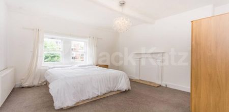 2 Bedroom, 1 bath, 1 reception Flat - Photo 3