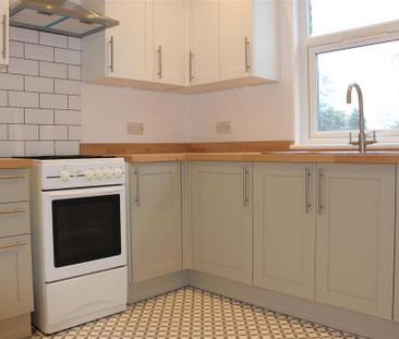 2 bedroom house to rent - Photo 1