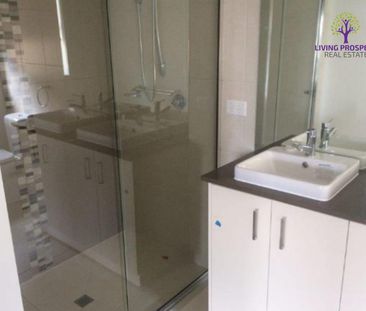 Convenient Location - Photo 5