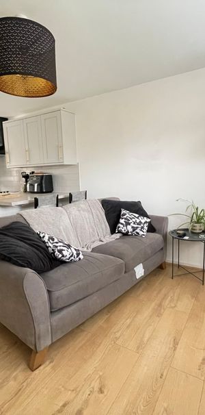 1 bedroom apartment to rent - Photo 1