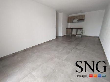 T3 AVEC BALCON+PARKING - Photo 3