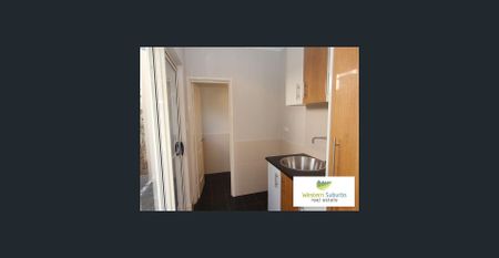 Modern 4bedroom townhouse in Close Proximity to UWA - Photo 3