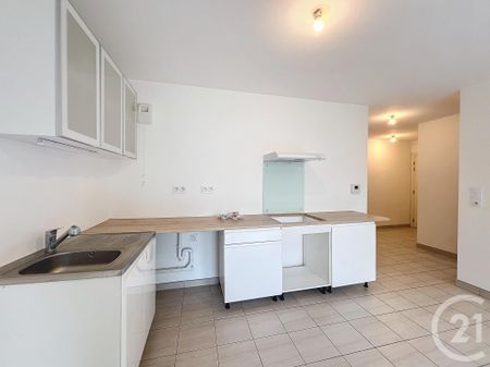 Location Appartement 2 pièces 43m² MELUN 77000 - Photo 4