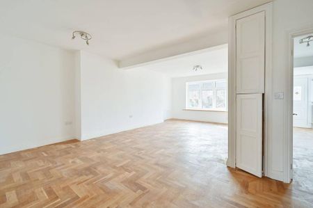 4 bedroom terraced house to rent - Photo 4