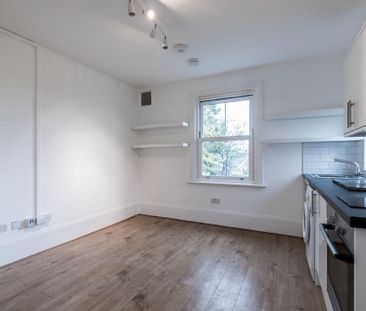 Flat to rent - Photo 2