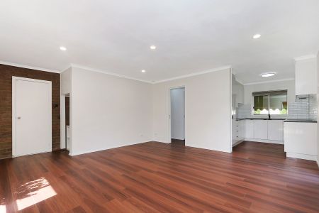 1/525 Hovell Street, South Albury - Photo 3