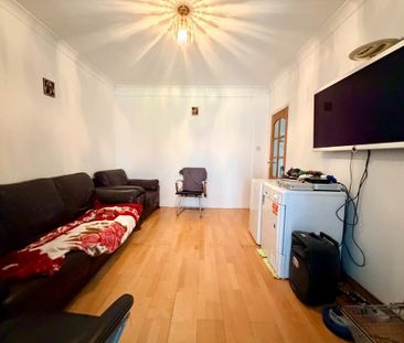 4 bedroom terraced house to rent - Photo 1