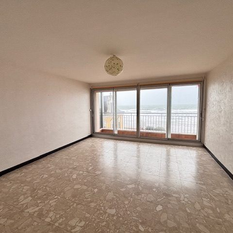 Location Appartement 3 pièces 73m² LES SABLES D OLONNE 85100 - Photo 1