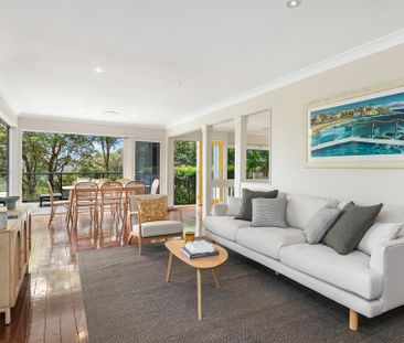 Furnished family home with views across Pittwater - Photo 4