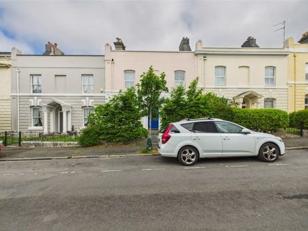 1 bedroom ground floor flat to rent - Photo 3