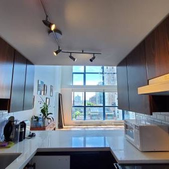 Huge Yaletown Loft with Huge Views - Photo 3