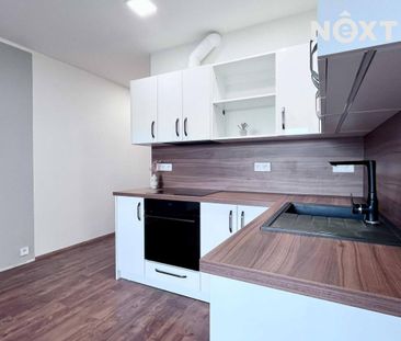 Pronájem bytu 2+kk 38 m² - Fotografie 3
