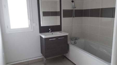 location Appartement T3 DE 64.3m² À BORDEAUX - Photo 5