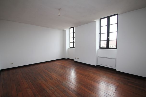 Location Appartement 4 pièces 70m² DECIZE 58300 - Photo 1