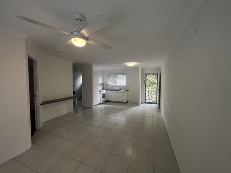 1 Bedroom Unit in Nambour - Photo 3