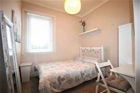Niddrie Mains Road , Niddrie, Edinburgh, EH16 4BG - Photo 3