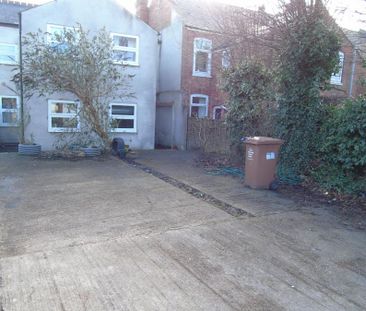 2 bedroom terraced house to rent - Photo 6