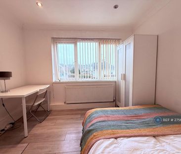 1 bedroom in a house share to rent - Photo 6