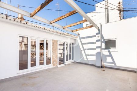 Luxury penthouse for rent in Valencia - Photo 3
