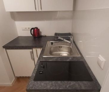 Kleines teilmöbliertes Apartment Nähe München Wettersteinplatz - Photo 1