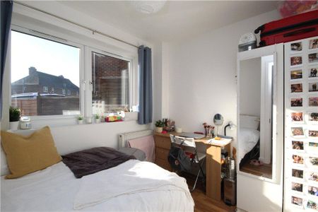 5 bedroom semi-detached house to rent - Photo 2