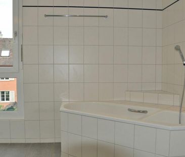 Grosszügige 5.5 Zimmerwohnung im Emmersberg - Photo 6
