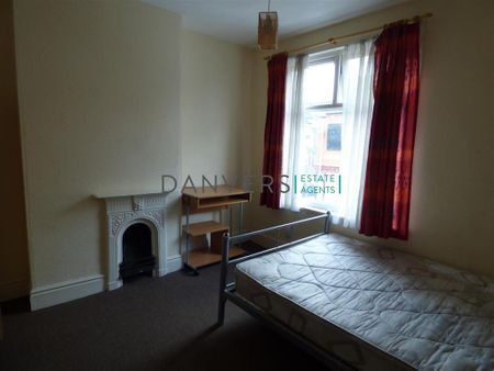 3 bedroom terraced house to rent - Photo 2