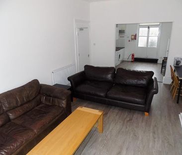 5 bedroom apartment to rent - Photo 1