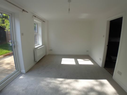 Curlew Way, Sleaford - Photo 1