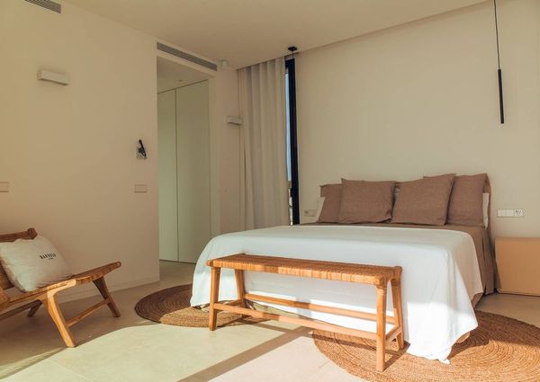 Luxury 5 bedroom Detached House for rent in Santa Eulària des Riu, Balearic Islands