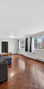 4 et demi demi - TRÈS BIEN PLACÉ - Photo 3