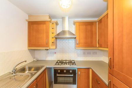 2 bedroom flat to rent - Photo 4