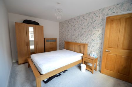 2 bedroom Apartment to rent - Photo 5