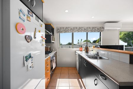 Experience modern living in this beautifully designed two-bedroom, two-bathroom apartment on sought-after Ruakiwi Road. - Photo 5