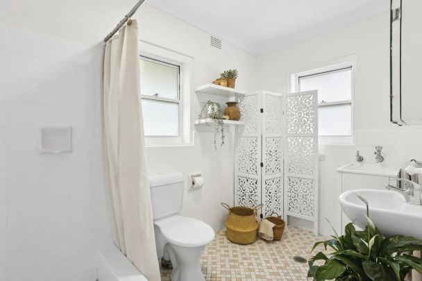 Light-Filled Apartment Moments from Avalon Beach - Photo 1