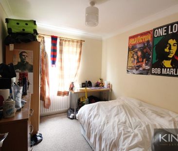 6 bedroom semi-detached house to rent - Photo 4