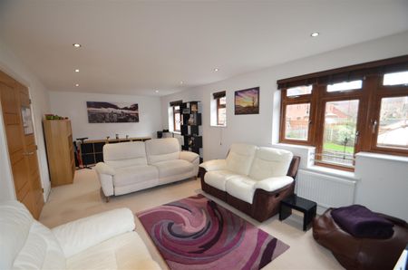 4 bedroom house - detached - Photo 4