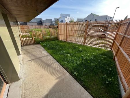 Location Appartement 3 pièces 65m² LILLE 59000 - Photo 4